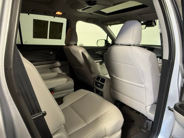 Used 2020 Honda Pilot Elite image 50