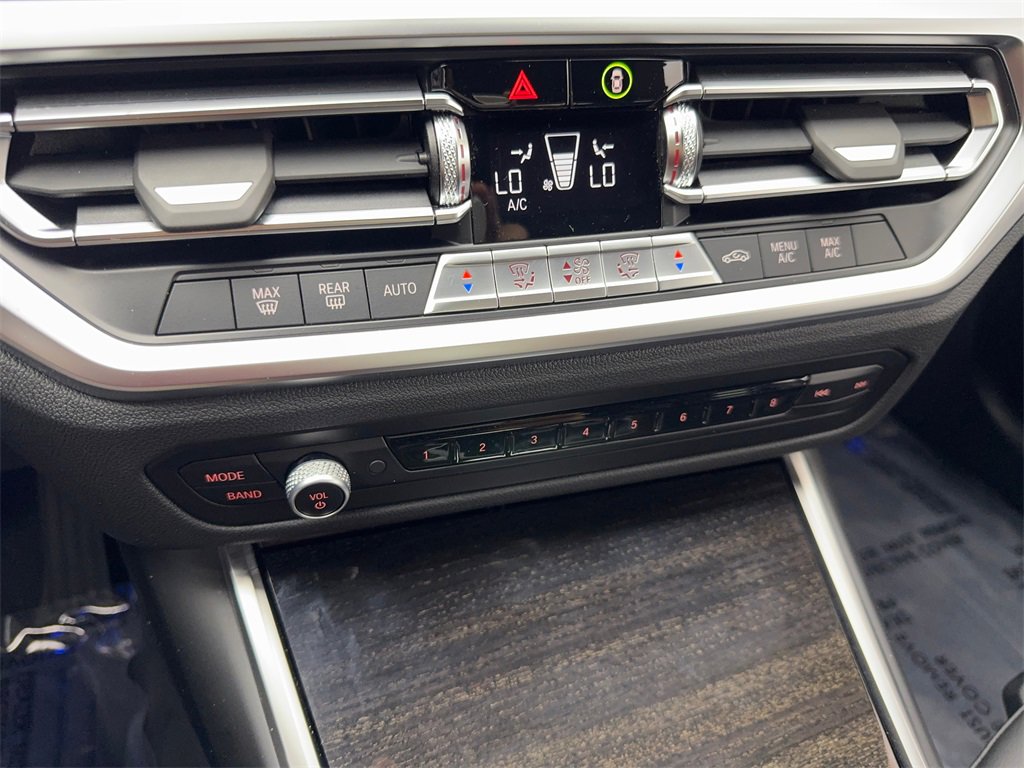 Used 2023 BMW 430i Coupe w/ Convenience Package image 61