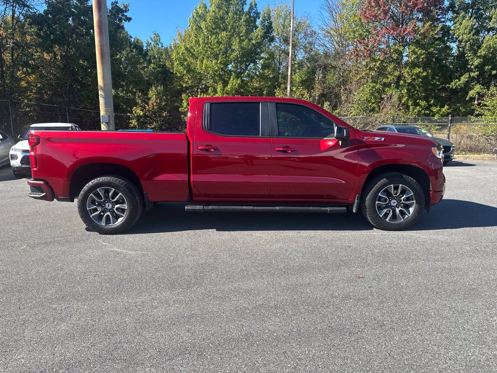 Used 2023 Chevrolet Silverado 1500 RST AWD/4WD image 4