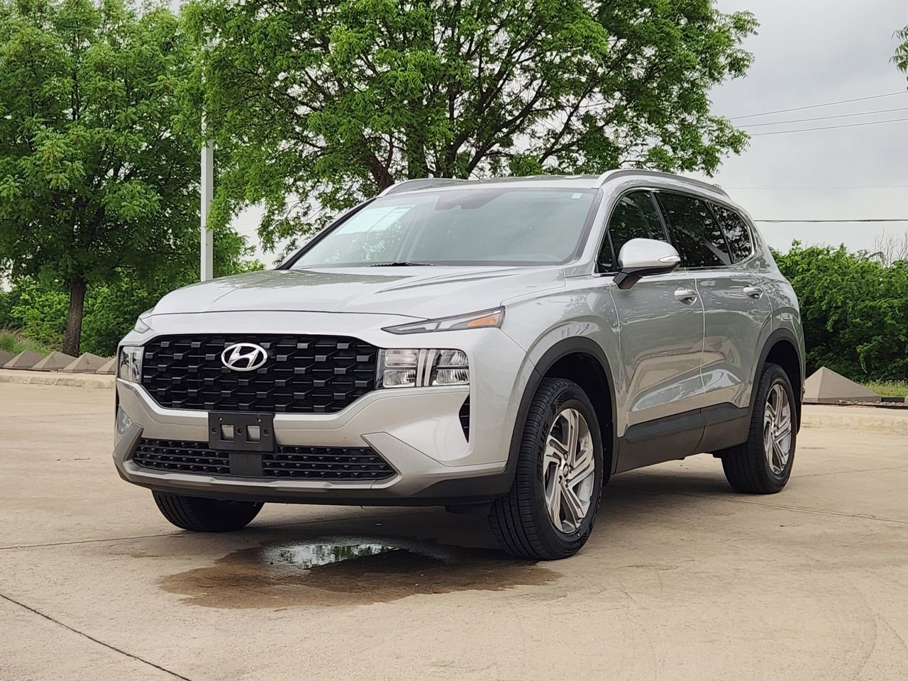 Used 2023 Hyundai Santa Fe SEL image 3