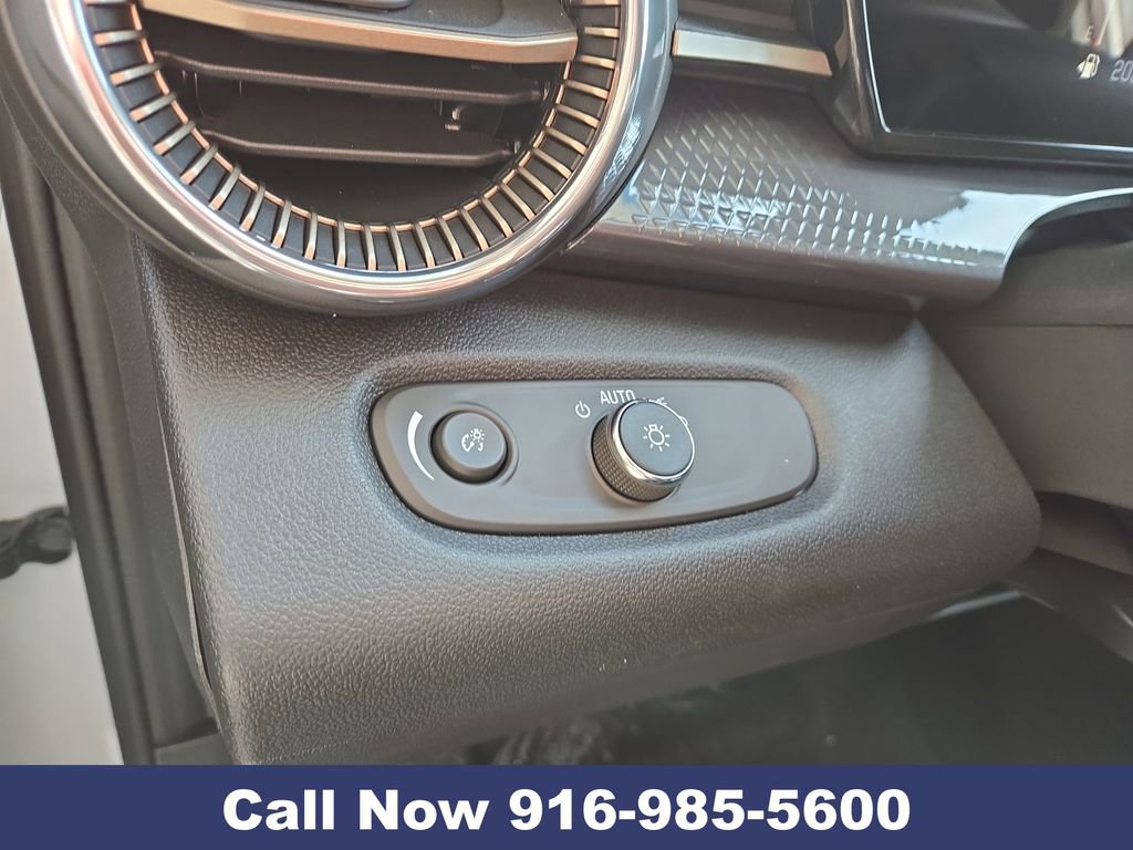 New 2026 Chevrolet Trax ACTIV w/ Driver Confidence Package image 12