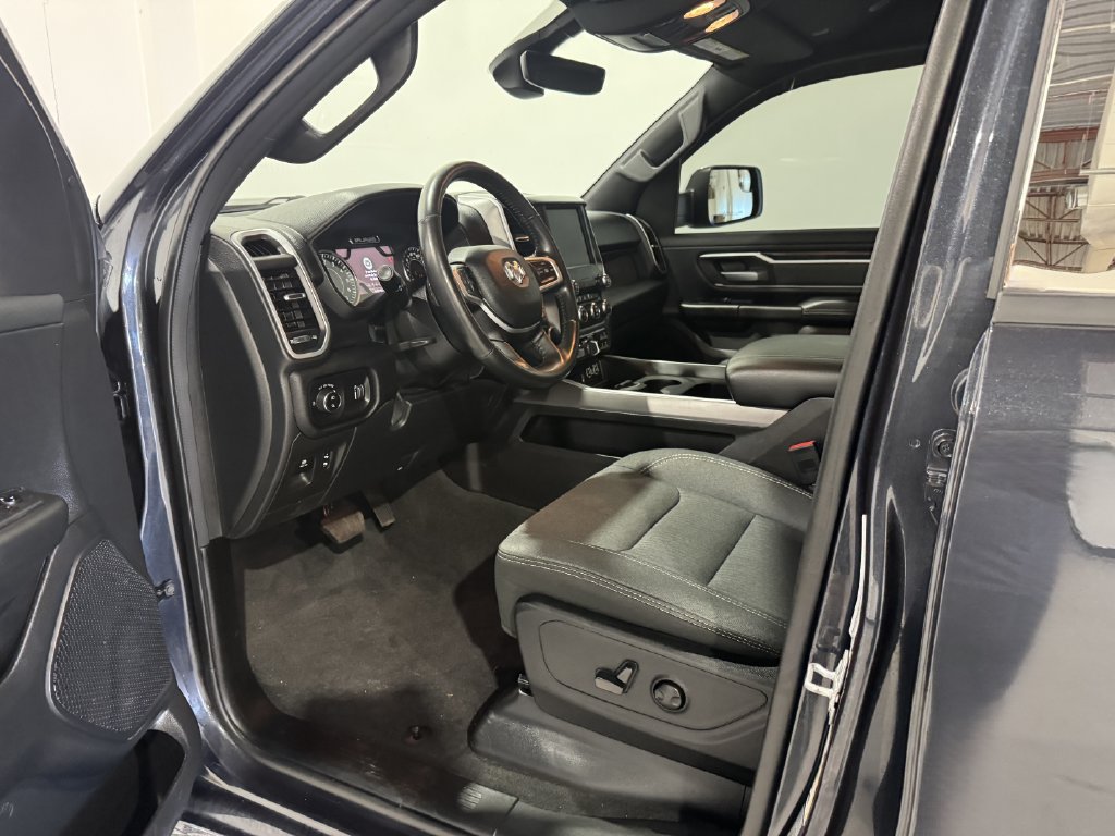 Used 2022 RAM 1500 Big Horn AWD/4WD image 14