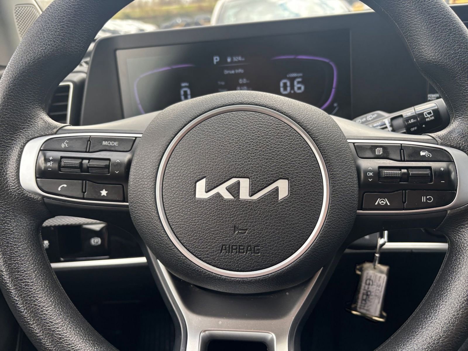 Used 2025 Kia Sportage LX image 27