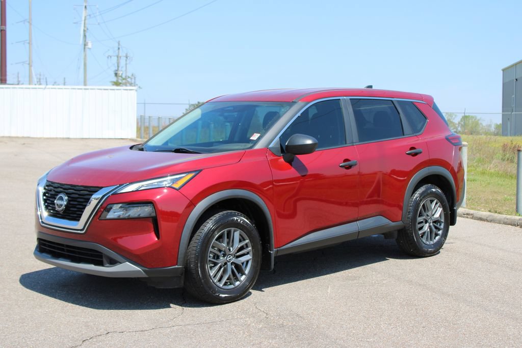 Used 2023 Nissan Rogue S FWD image 2