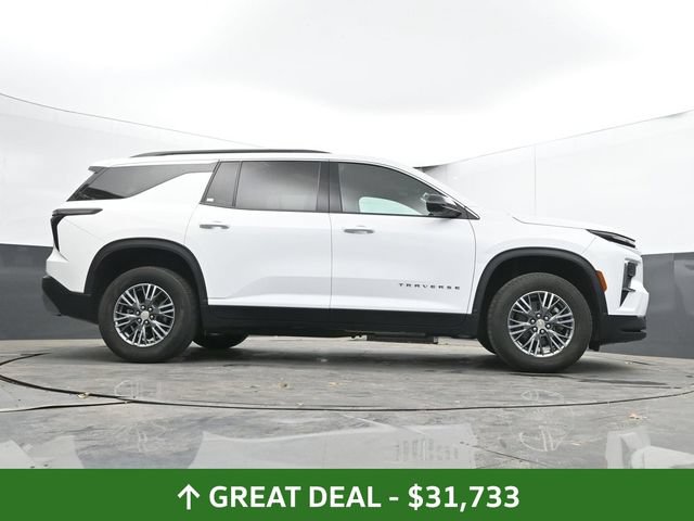 Used 2024 Chevrolet Traverse LT FWD image 47