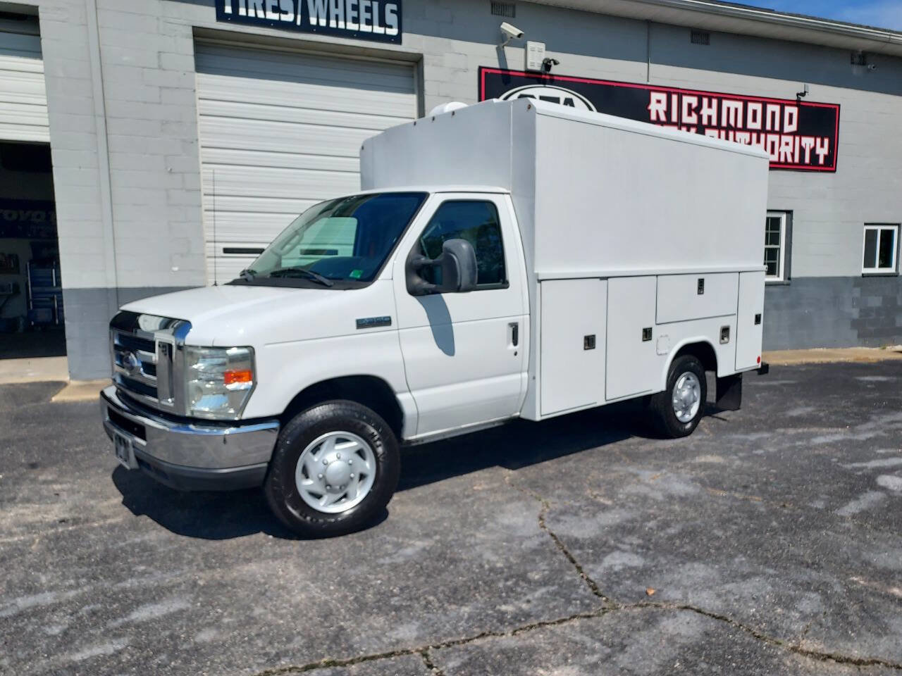 Used 2016 Ford E-350 and Econoline 350 Super Duty