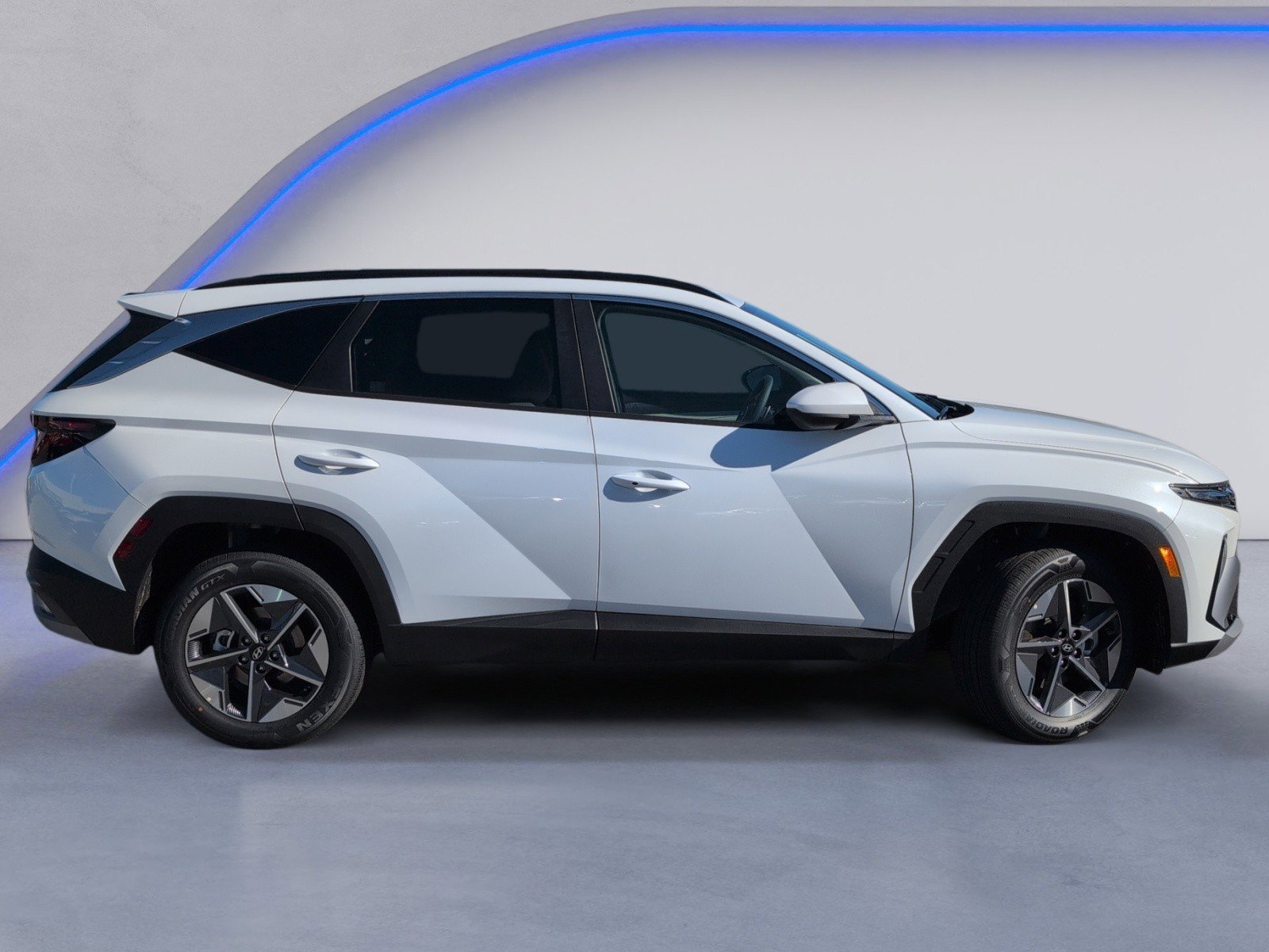 New 2026 Hyundai Tucson SEL w/ Tow & Go Package AWD/4WD image 3