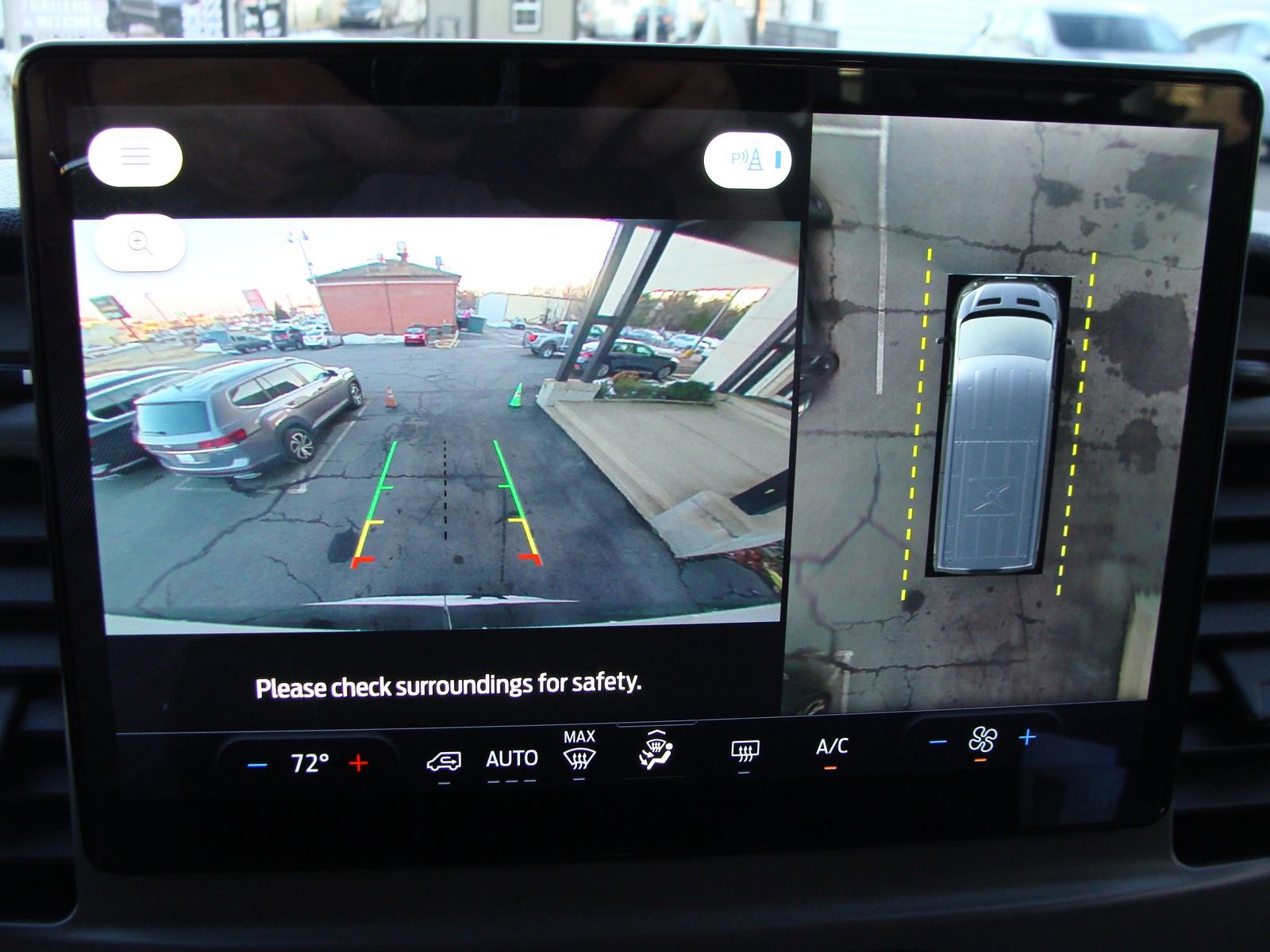 Used 2022 Ford Transit 350 XLT image 21