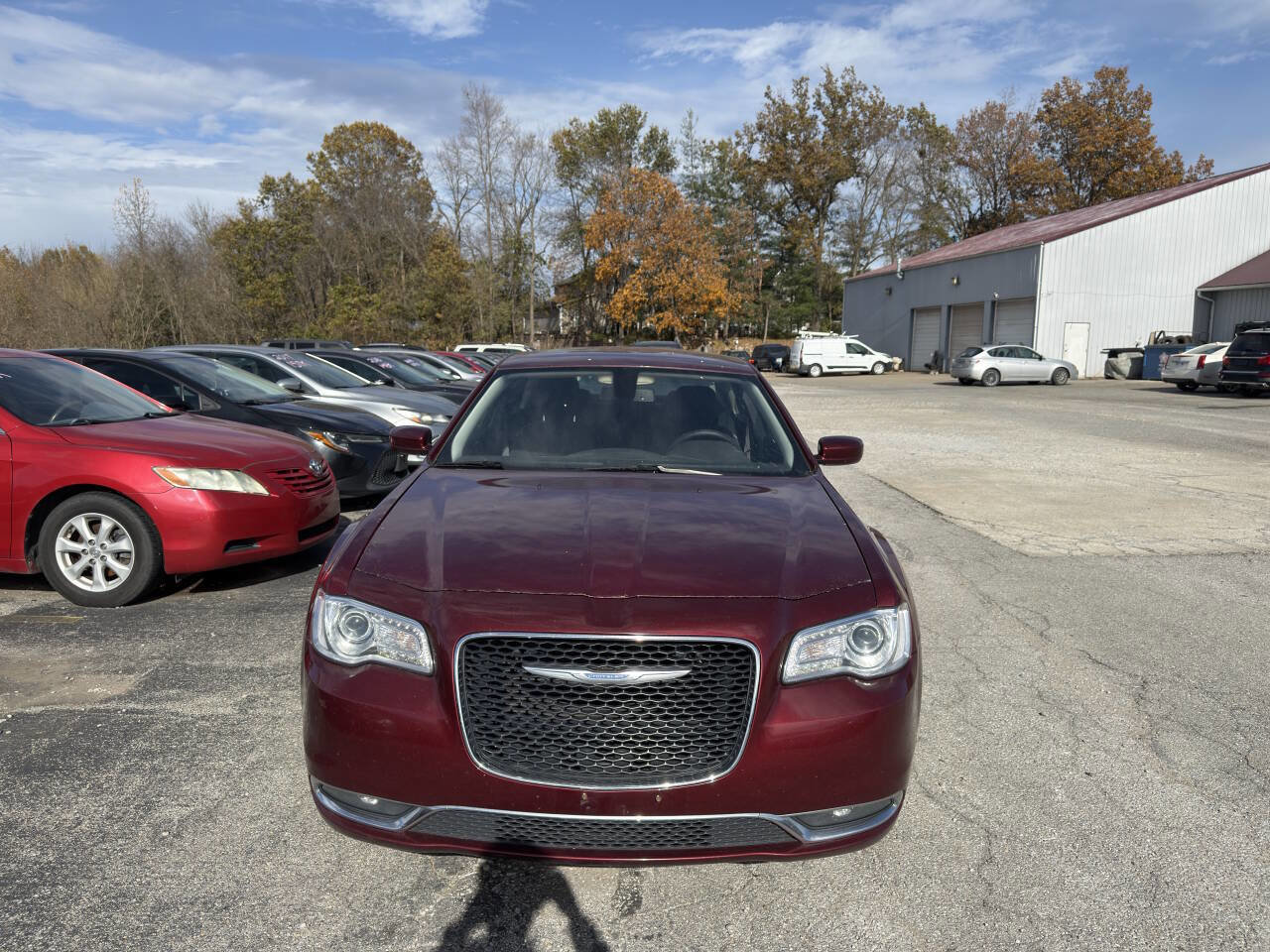 Used 2018 Chrysler 300 Touring w/ Driver Convenience Group image 4