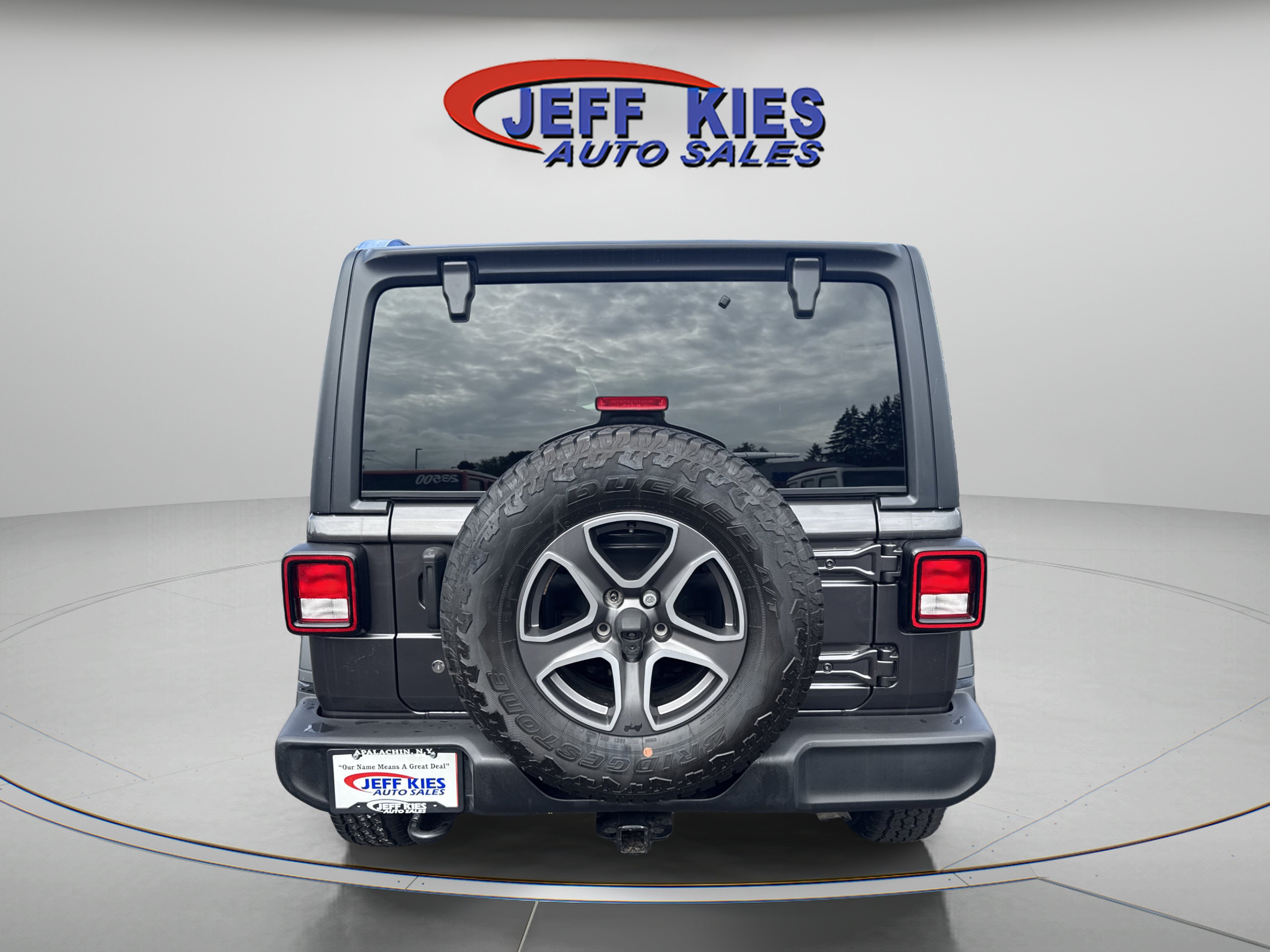 Used 2018 Jeep Wrangler Unlimited Sport S AWD/4WD image 6