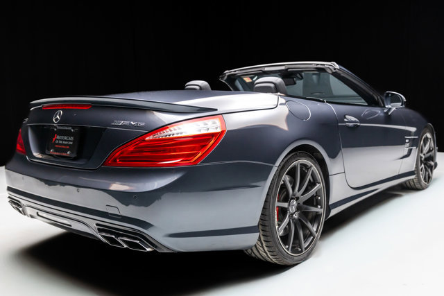 Used 2015 Mercedes-Benz SL 63 AMG w/ Driver Assistance Package image 29