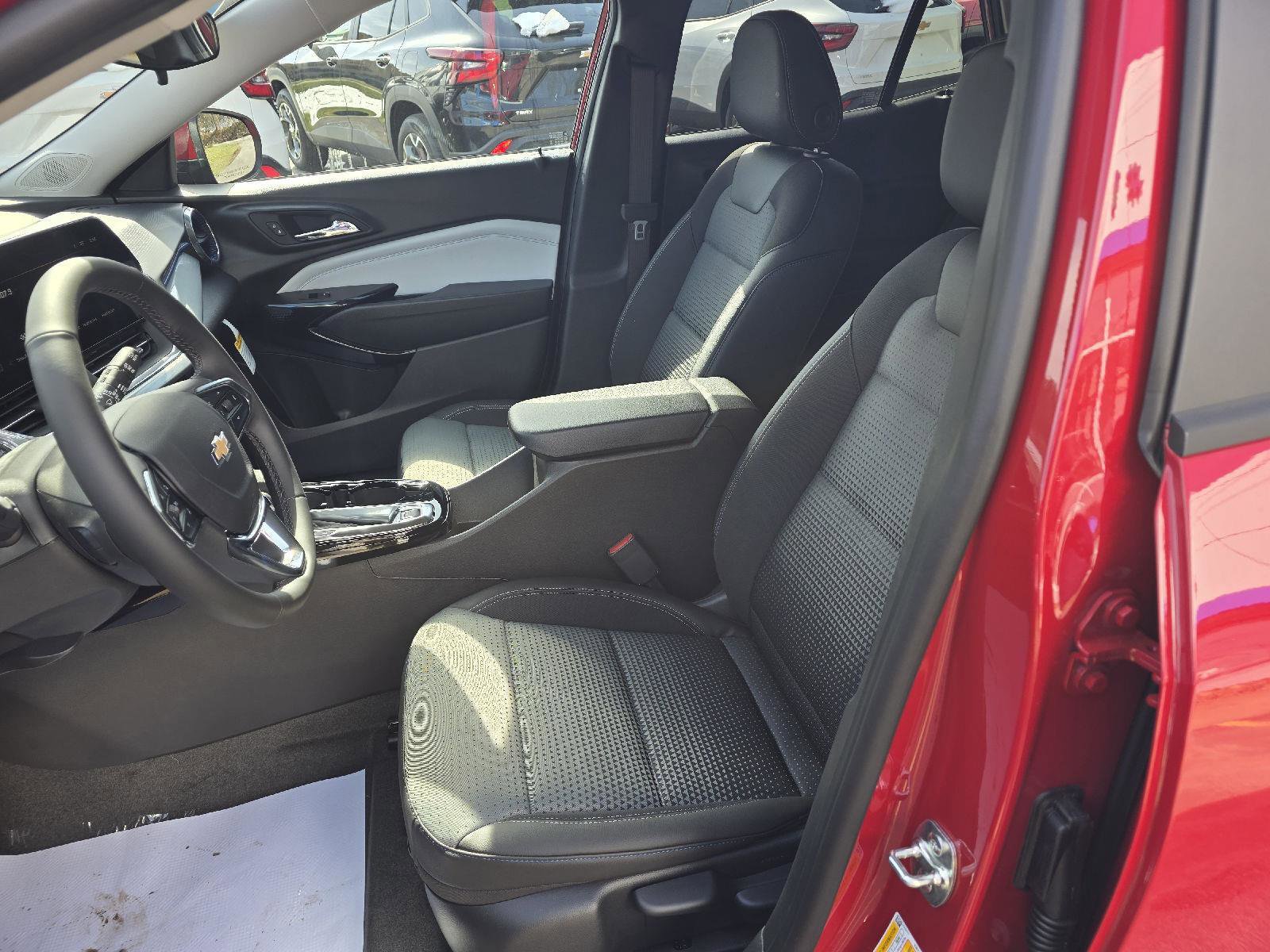 New 2026 Chevrolet Trax LT w/ LT Convenience Package image 11