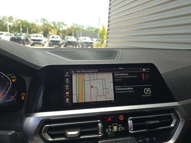 Used 2022 BMW 430i Coupe w/ M Sport Package RWD image 9