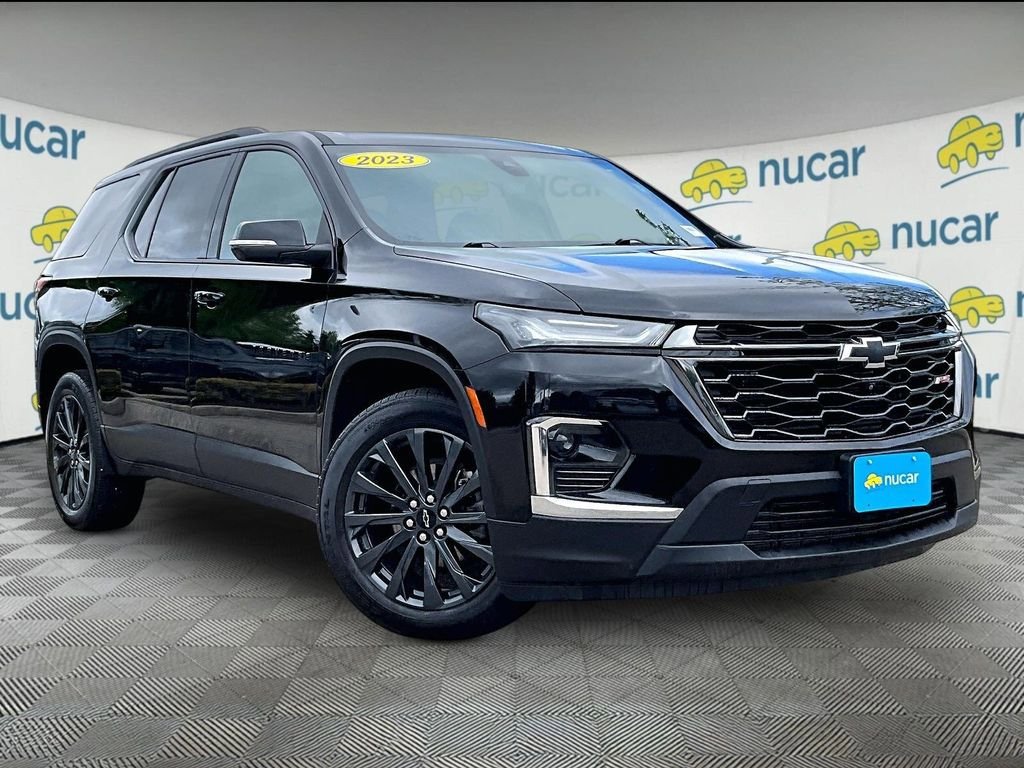 Used 2023 Chevrolet Traverse RS w/ LPO, Floor Liner Package AWD/4WD video 1