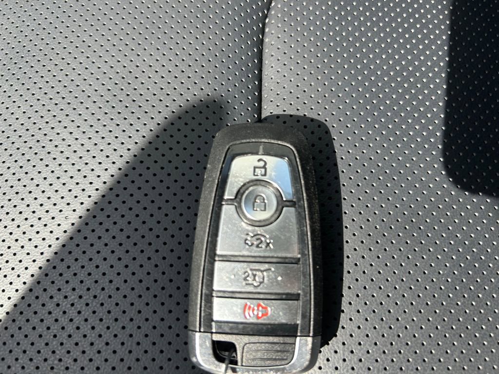Used 2025 Ford Mustang Mach-E Premium AWD/4WD image 32