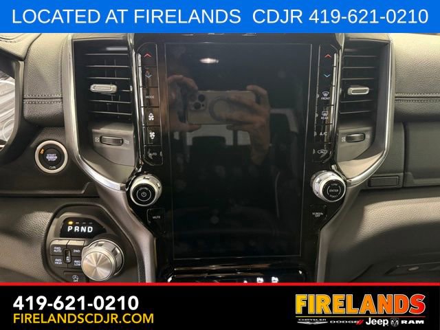 New 2026 RAM 1500 Laramie AWD/4WD image 15