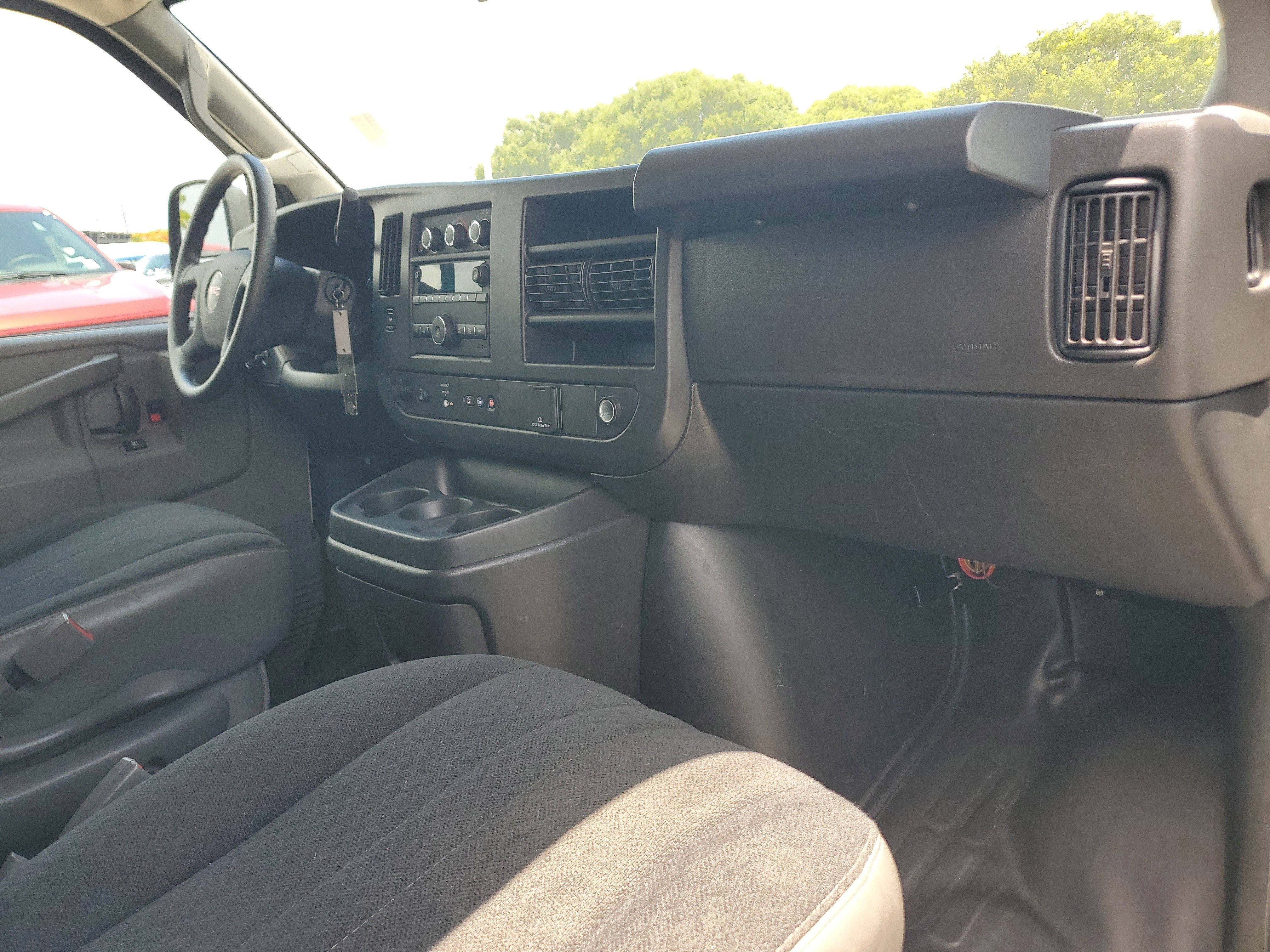 Used 2023 GMC Savana 2500 w/ Driver Convenience Package image 15