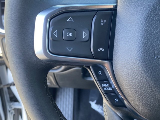 New 2026 RAM 1500 4x4 Crew Cab image 17