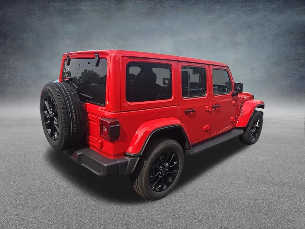Used 2025 Jeep Wrangler Unlimited Sahara AWD/4WD image 10