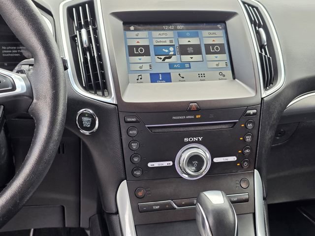 Used 2018 Ford Edge Titanium w/ Cold Weather Package FWD image 10