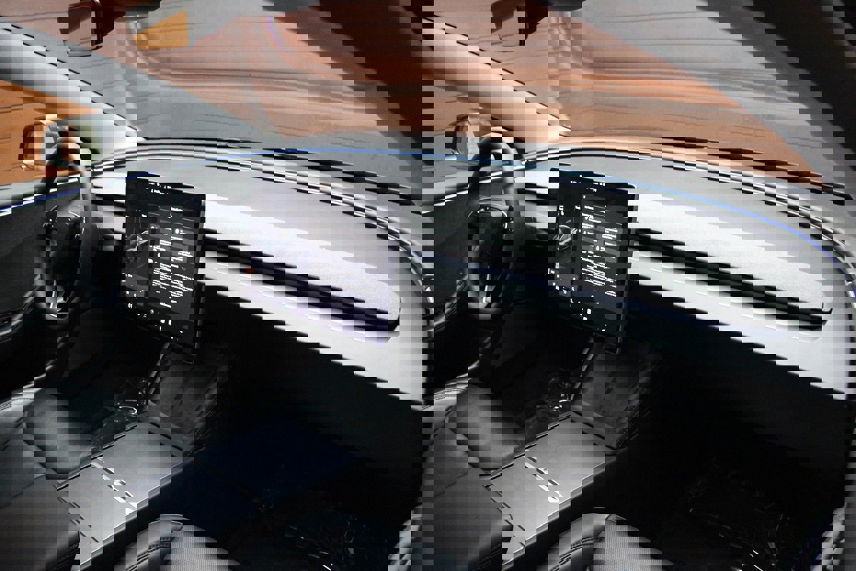 Used 2025 Tesla Model 3 Long Range image 23