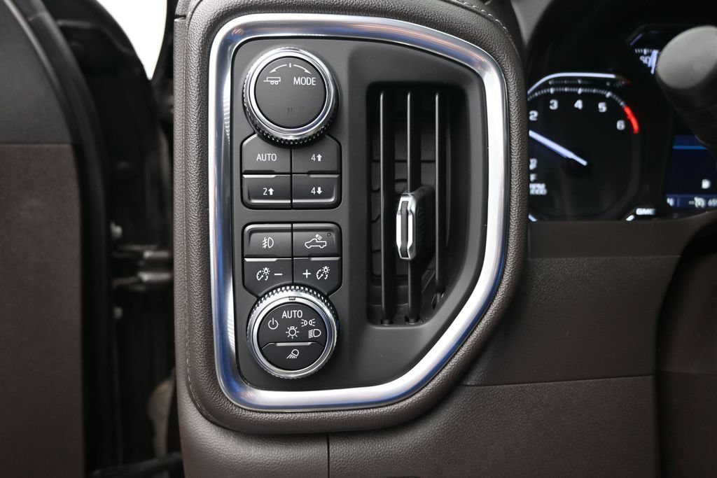 Used 2021 GMC Sierra 1500 SLT w/ SLT Premium Package AWD/4WD image 11