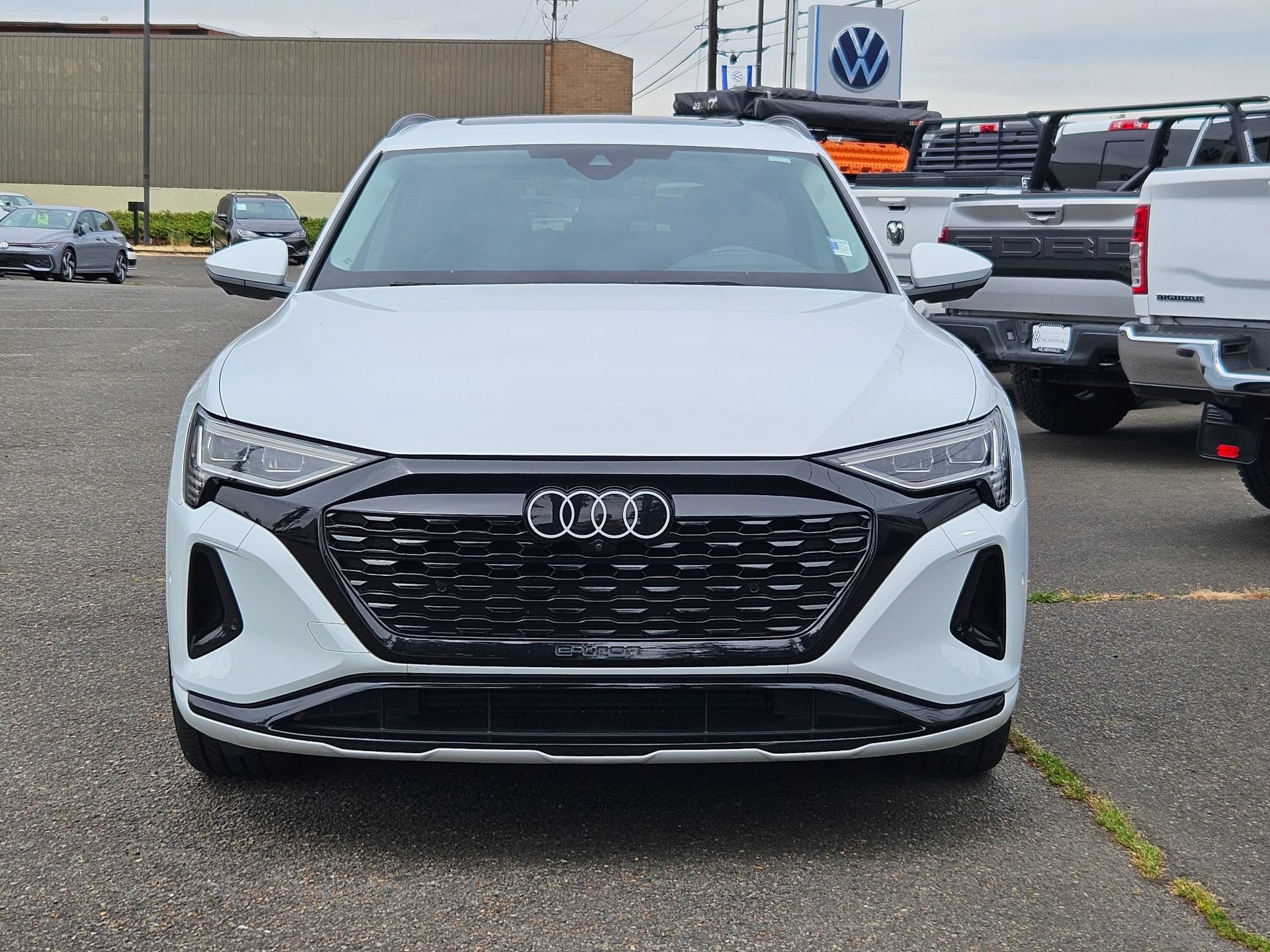 Used 2024 Audi Q8 e-tron Premium Plus w/ Premium Plus Package AWD/4WD image 8