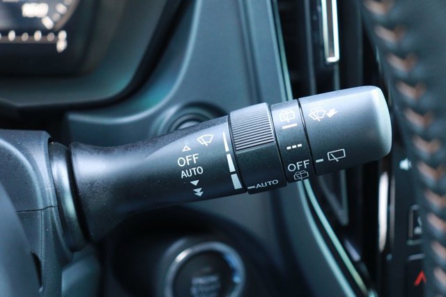 Used 2025 Subaru Forester Touring AWD/4WD image 24