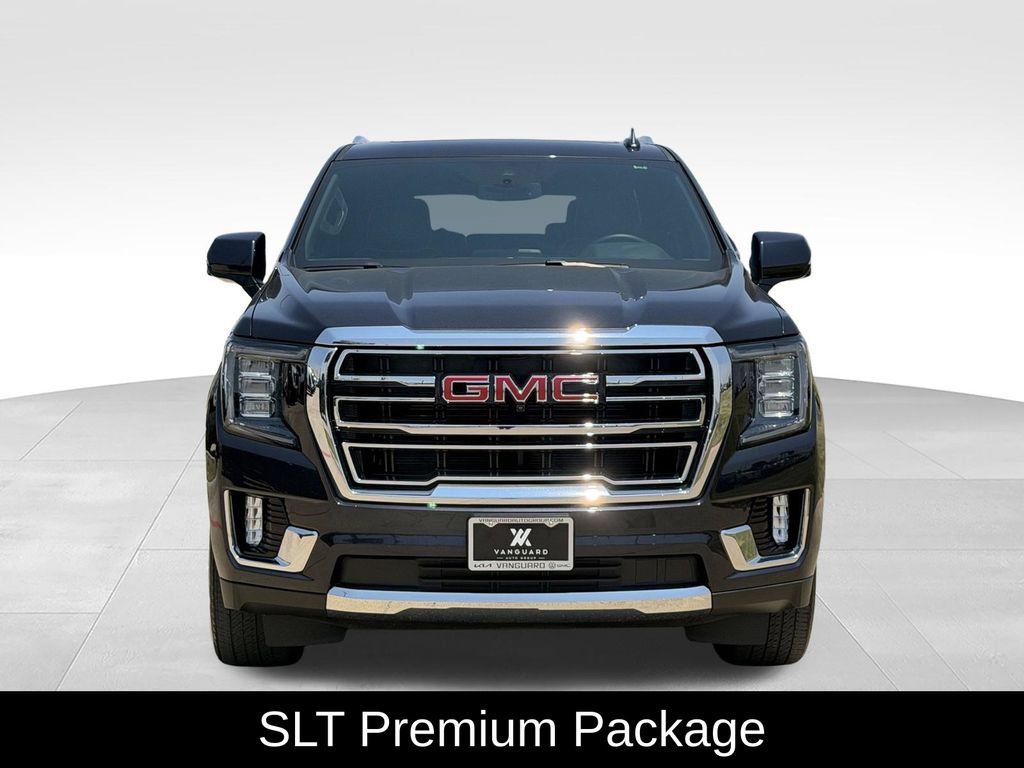 Used 2023 GMC Yukon SLT w/ SLT Premium Package AWD/4WD image 3