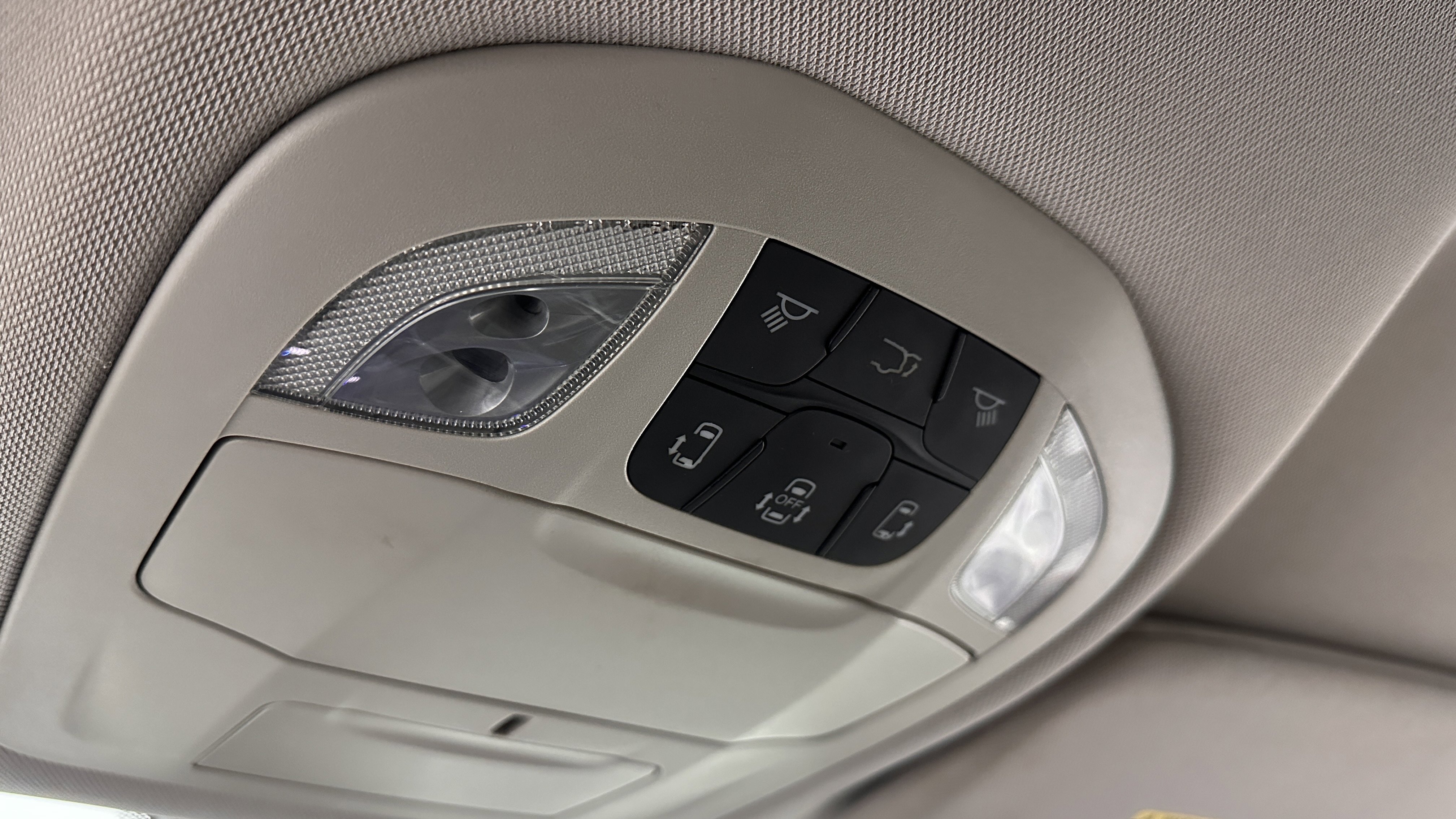 Used 2018 Chrysler Pacifica Touring-L image 22