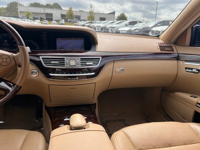 Used 2012 Mercedes-Benz S 400 image 16