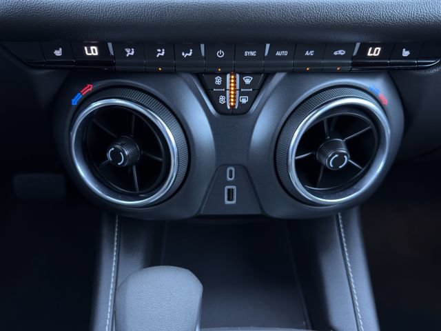 Used 2026 Chevrolet Blazer LT FWD image 19