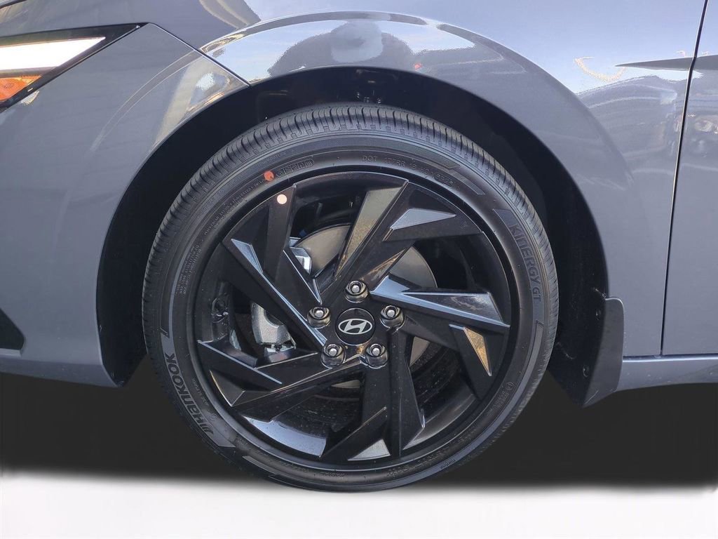 New 2026 Hyundai Elantra SEL Sport image 11