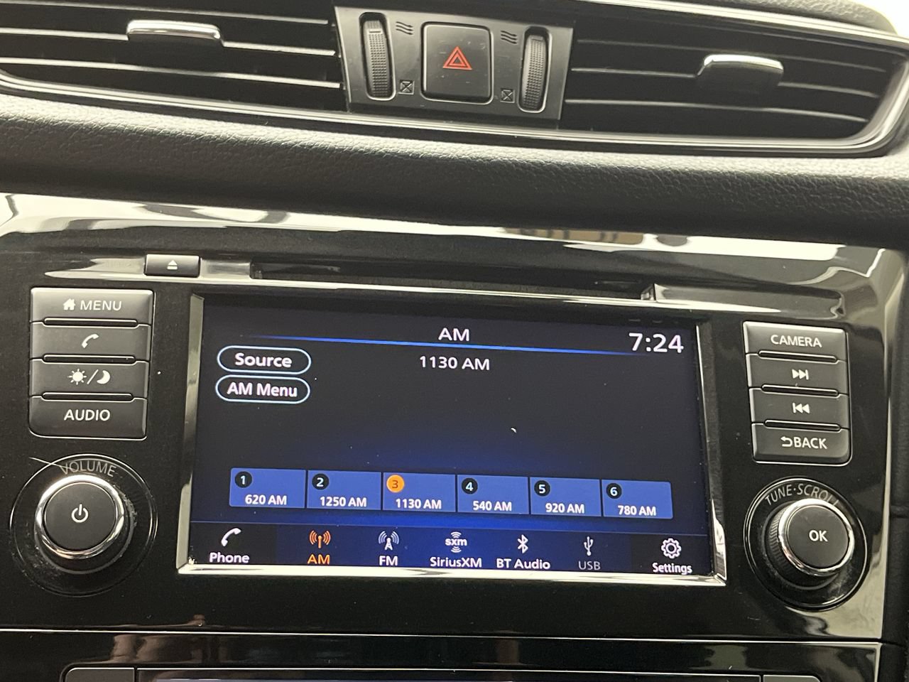 Used 2019 Nissan Rogue SV AWD/4WD image 16