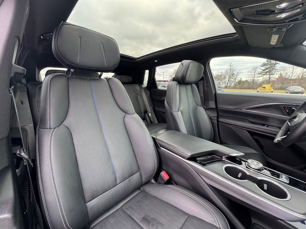 Certified 2024 Cadillac Lyriq Sport image 30