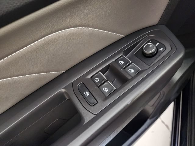 Used 2023 Volkswagen Atlas SE w/ Panoramic Sunroof Package FWD image 23