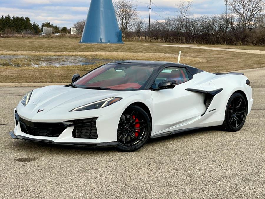 Used 2024 Chevrolet Corvette Z06 image 4