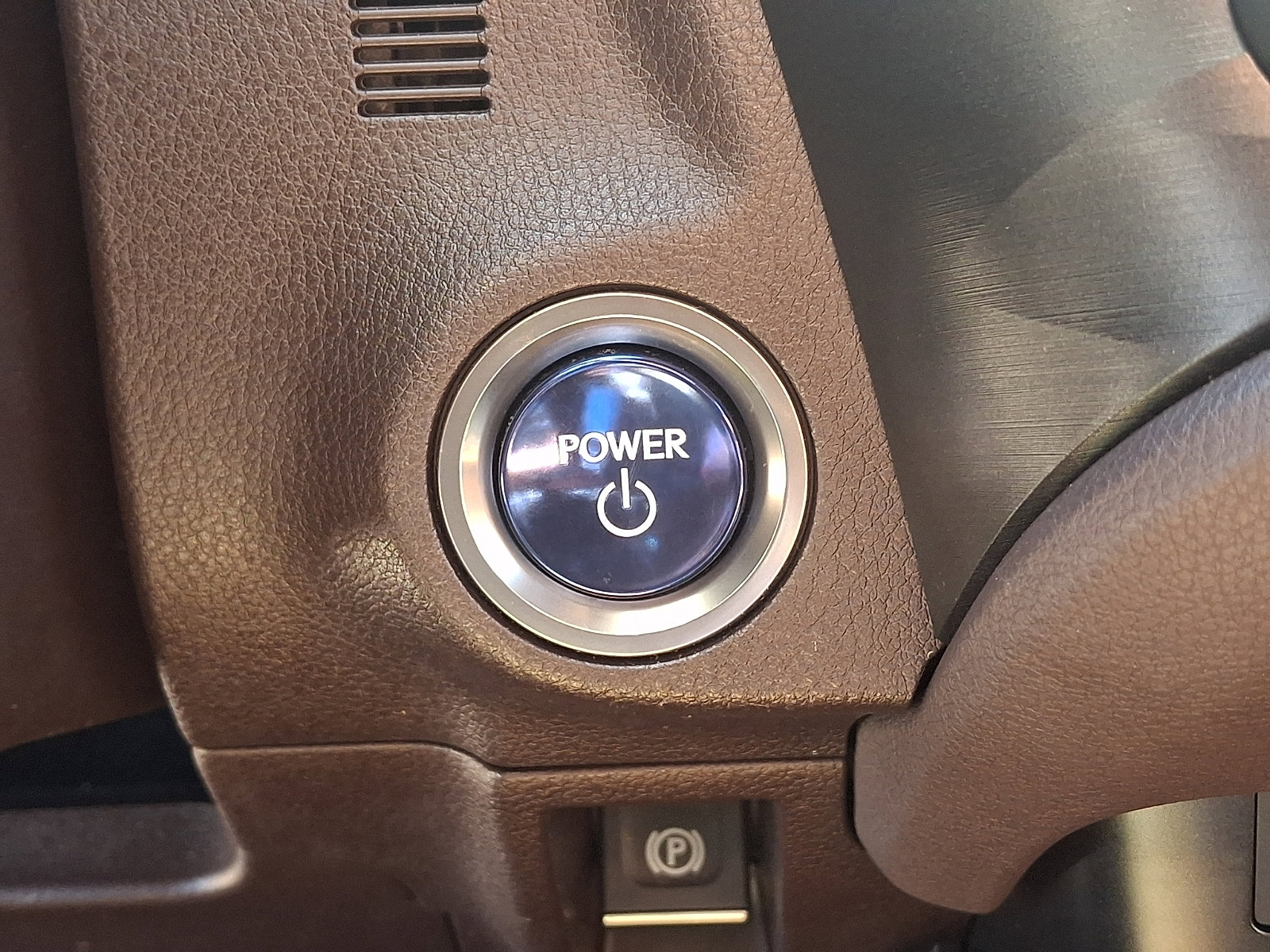 Used 2019 Lexus ES 300h w/ Luxury Package image 24
