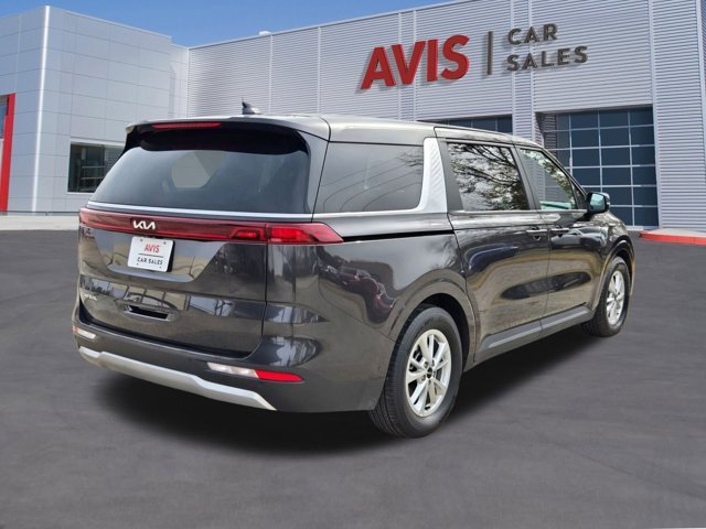 Used 2024 Kia Carnival LX image 6
