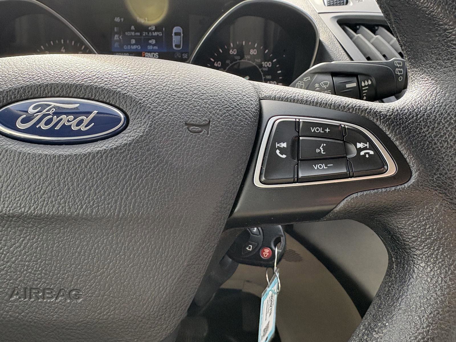 Used 2018 Ford Escape SE image 11