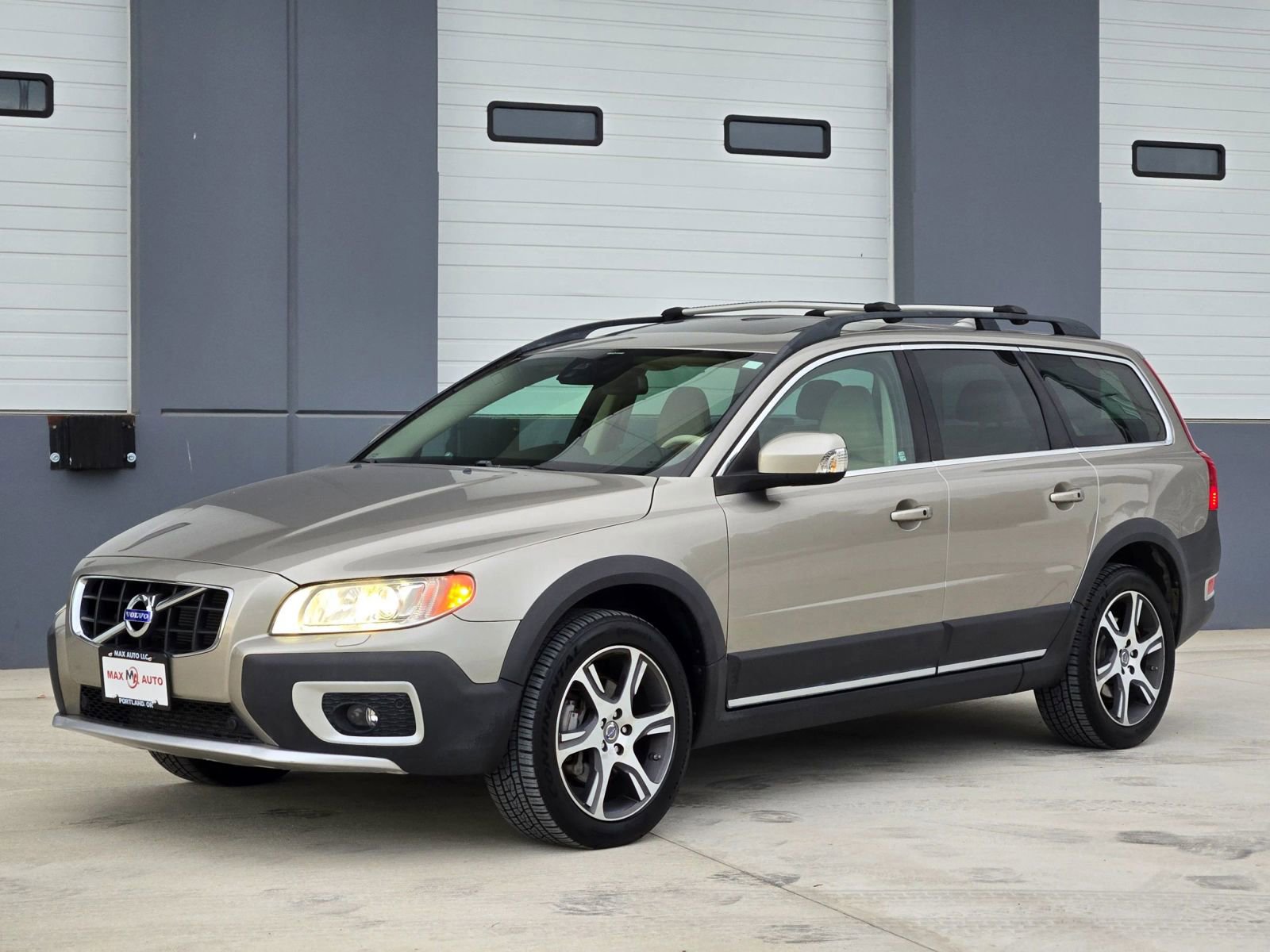 Used 2013 Volvo XC70 T6 image 4