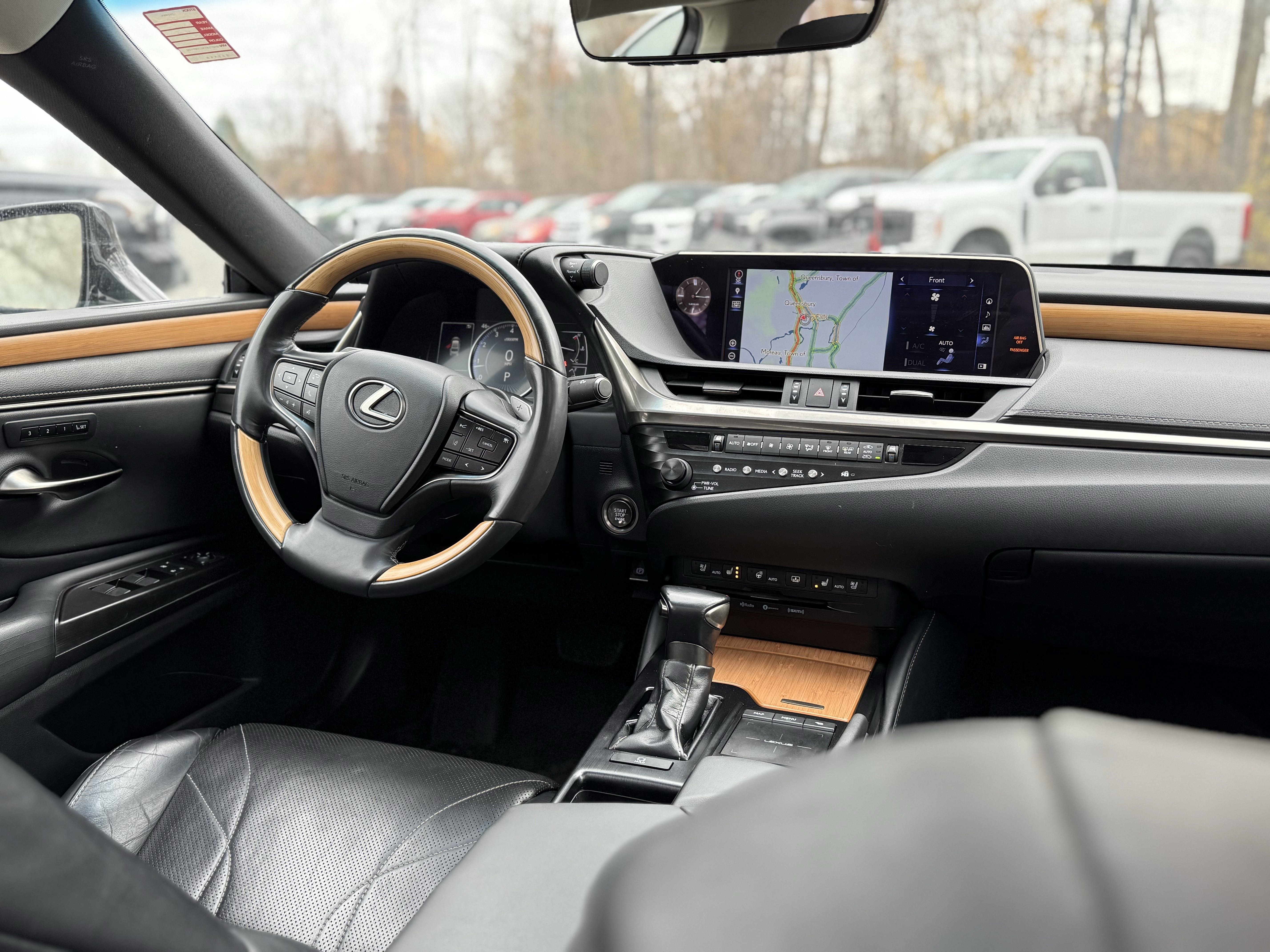Used 2019 Lexus ES 350 Luxury image 16