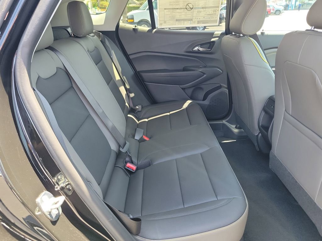 New 2026 Chevrolet Trax ACTIV w/ Driver Confidence Package FWD image 18