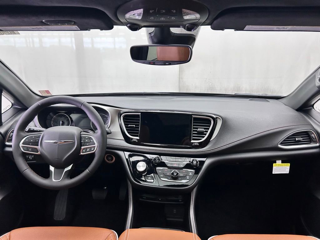 New 2026 Chrysler Pacifica Pinnacle image 28