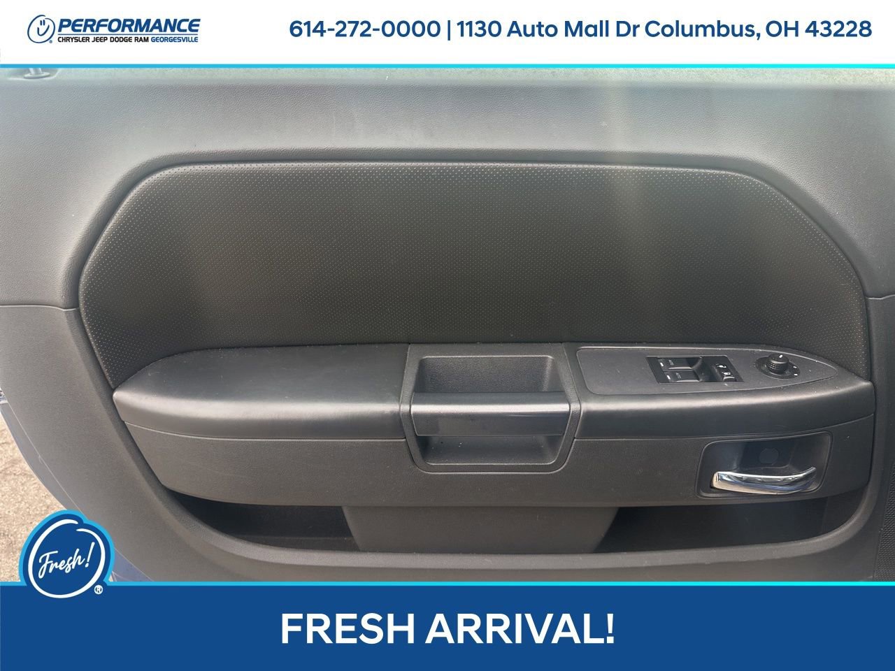 Used 2010 Dodge Challenger R/T image 11