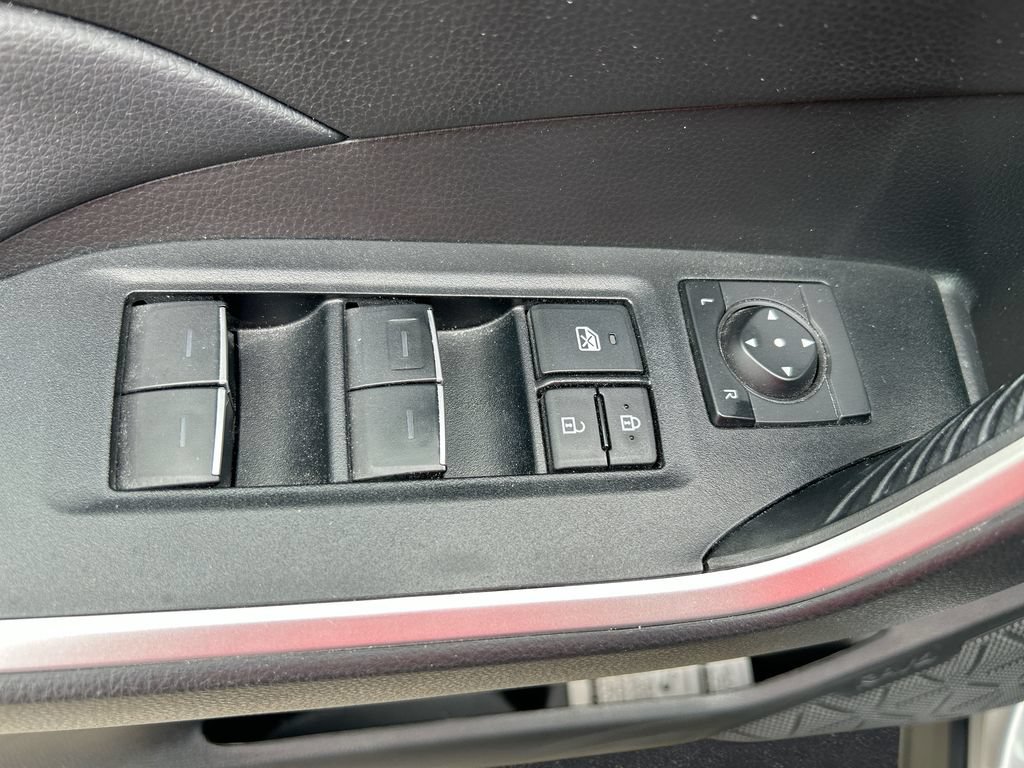Used 2023 Toyota RAV4 XLE w/ Convenience Package FWD image 13