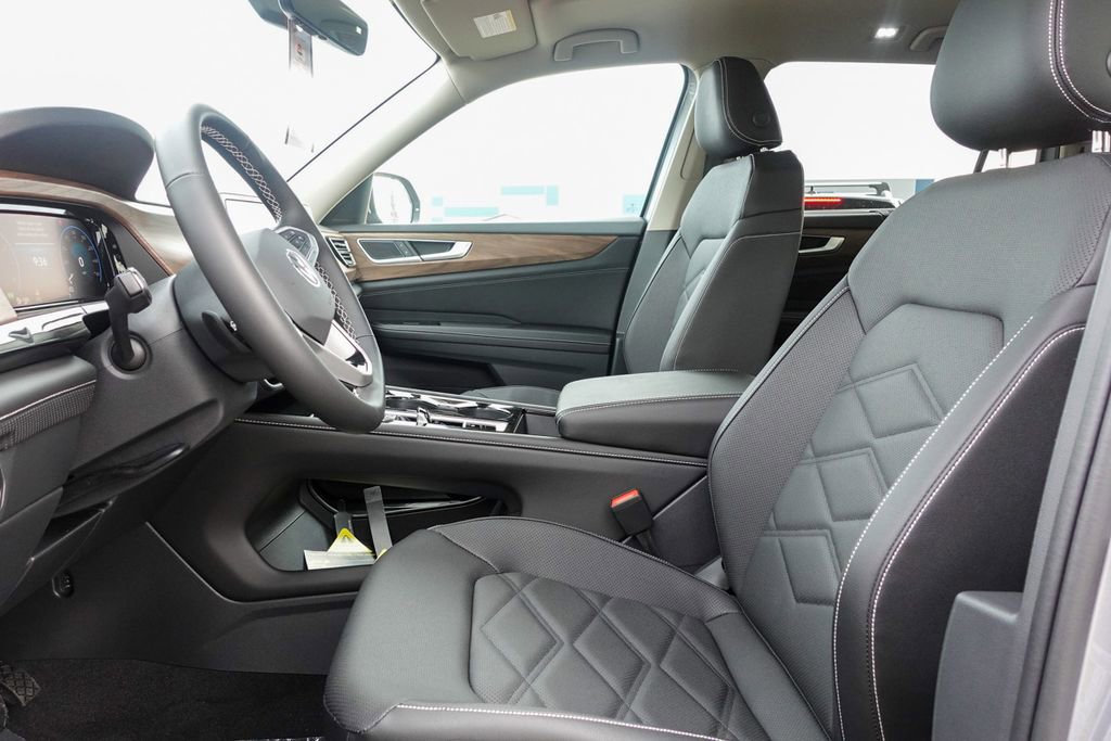 New 2026 Volkswagen Atlas SE image 13