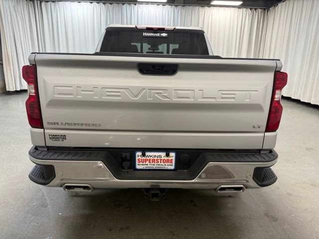 Used 2022 Chevrolet Silverado 1500 LT AWD/4WD image 8