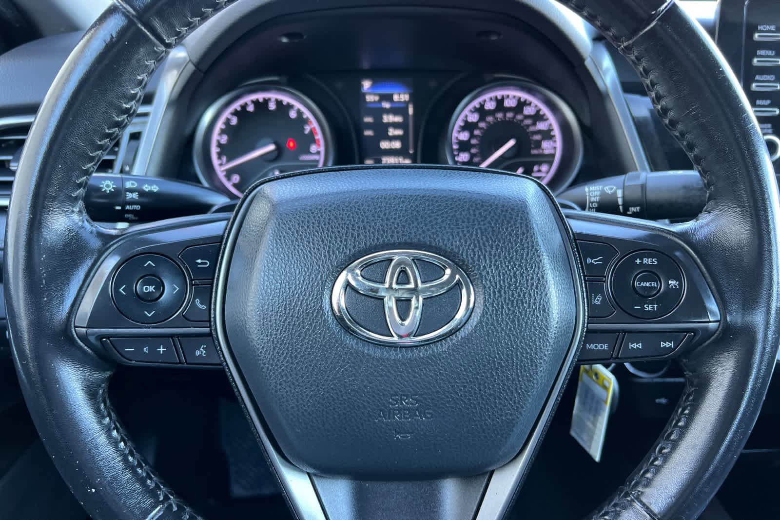 Used 2022 Toyota Camry SE FWD image 21