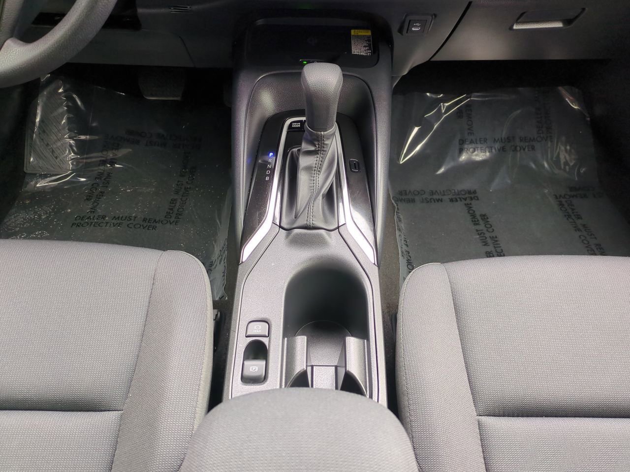 Used 2025 Toyota Corolla LE w/ LE Premium Package FWD image 18